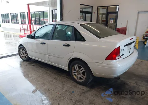2000 Ford Focus Se z USA, uszkodzony, nr VIN 1FAFP34P6YW230347